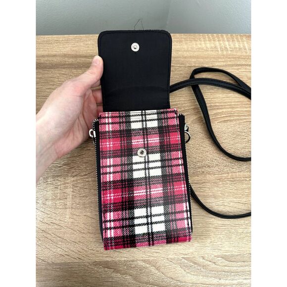 NWOT No Boundaries "Jessica" North/South Pink Plaid Small Cross Body Purse - Picture 6 of 6